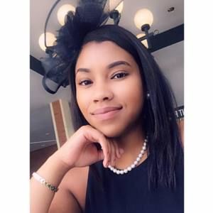 Meet your Posher, Victoria